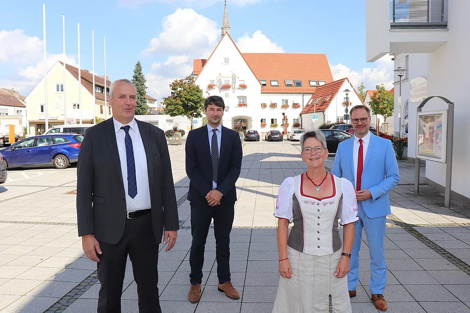 Anton Rupp, BGM Dr. Sebastian Sparwasser, Marlies Staudenecker, Landrat Torsten Freudenberger